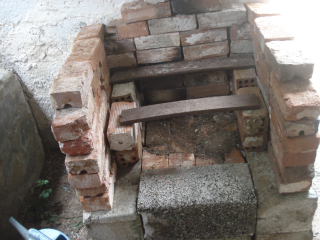 fire
      place